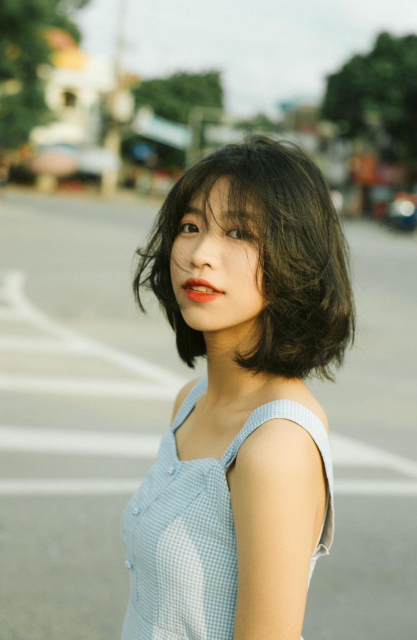 AI美化后的人像照片